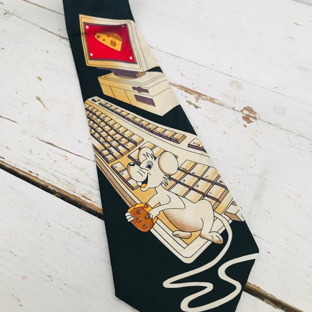 Throwback graphic tie with mouse and computer